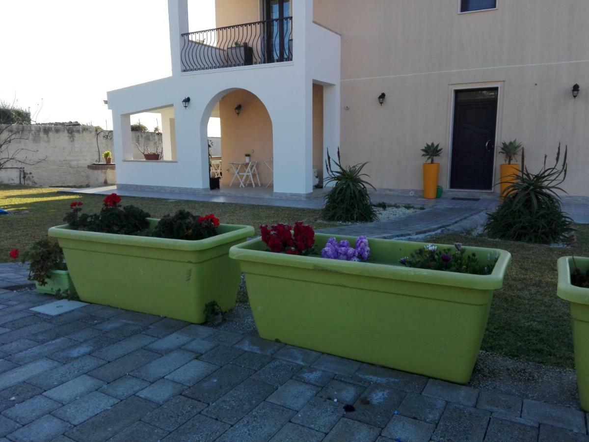 La Casa Delle Farfalle Panzió Szirakúza Kültér fotó